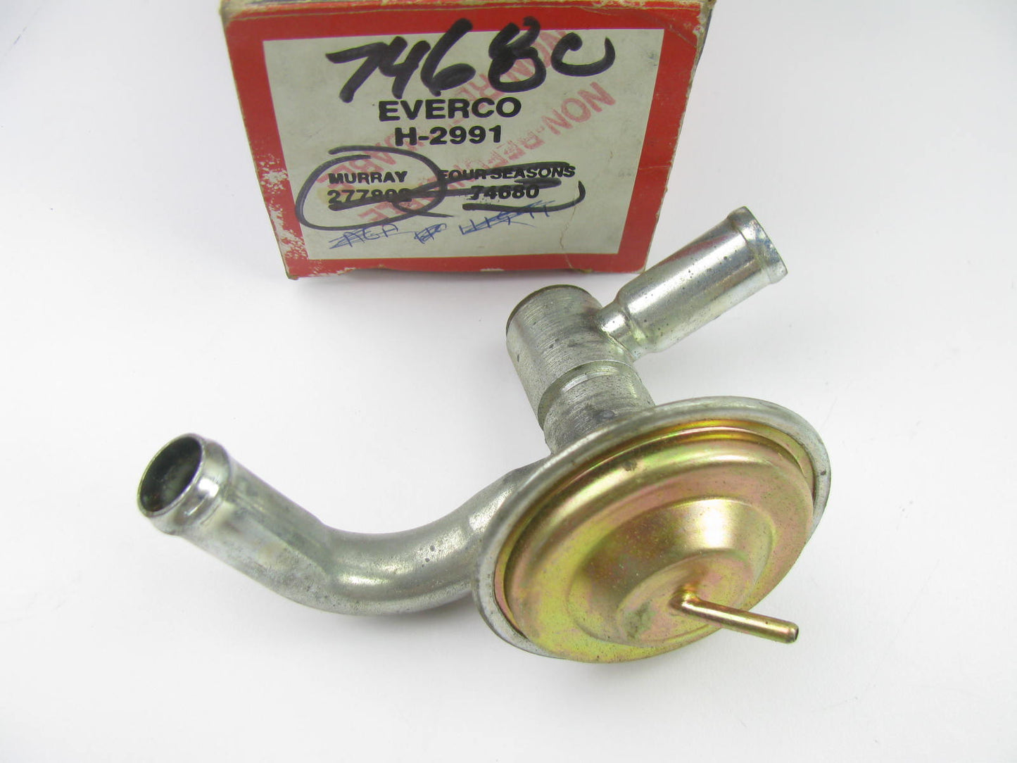 Everco H2991 Heater Control Valve - 5/8'' X 5/8'' Hose - 90 Degree Bend