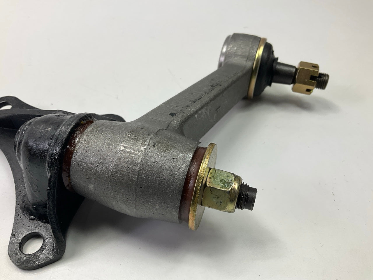 Evergard EGK9738 Steering Idler Arm - OEM 555