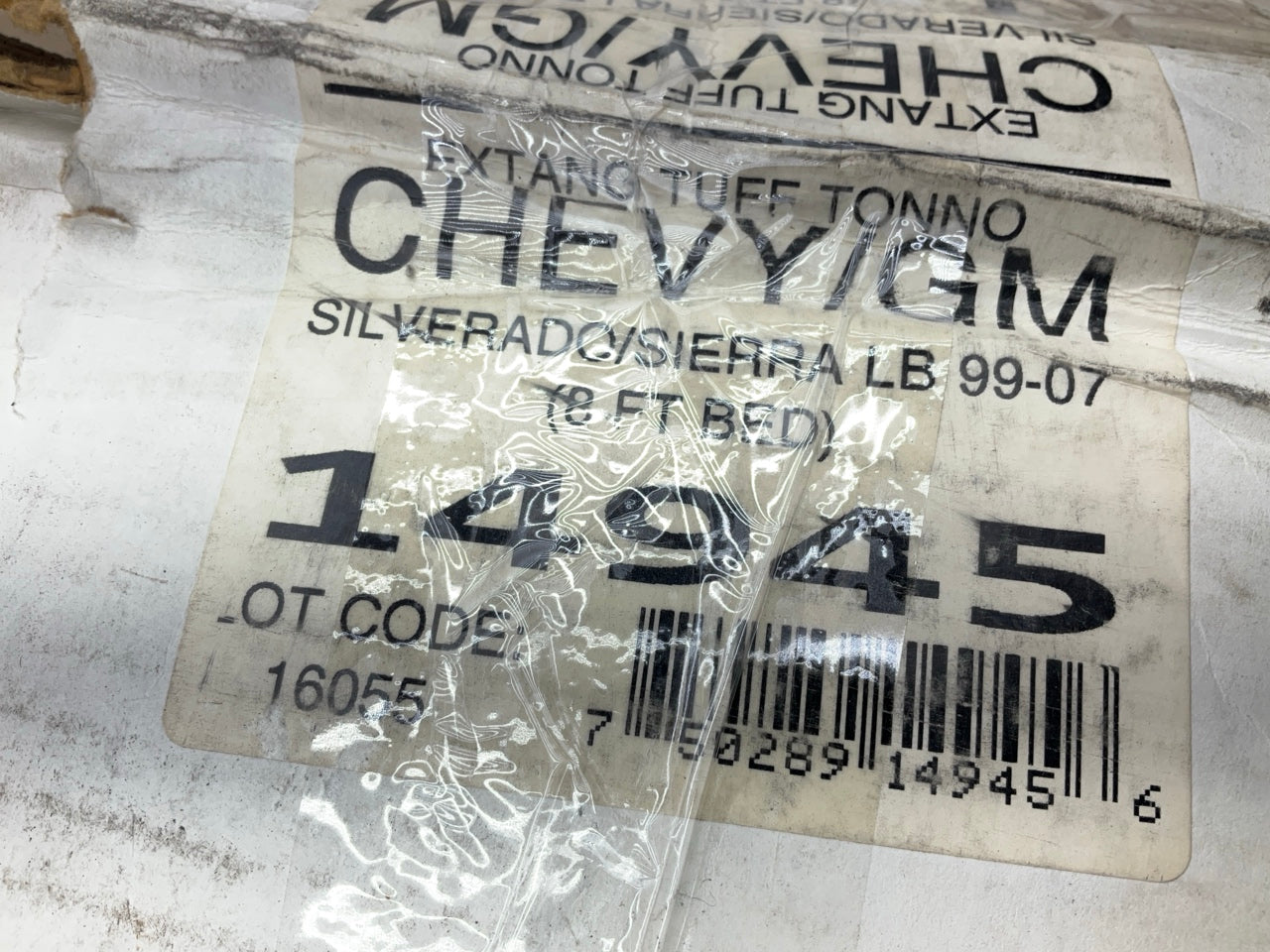 Extang 14945 Truck Bed Tonneau Cover - 1999-2006 Silverado Sierra Pickup 8' Bed