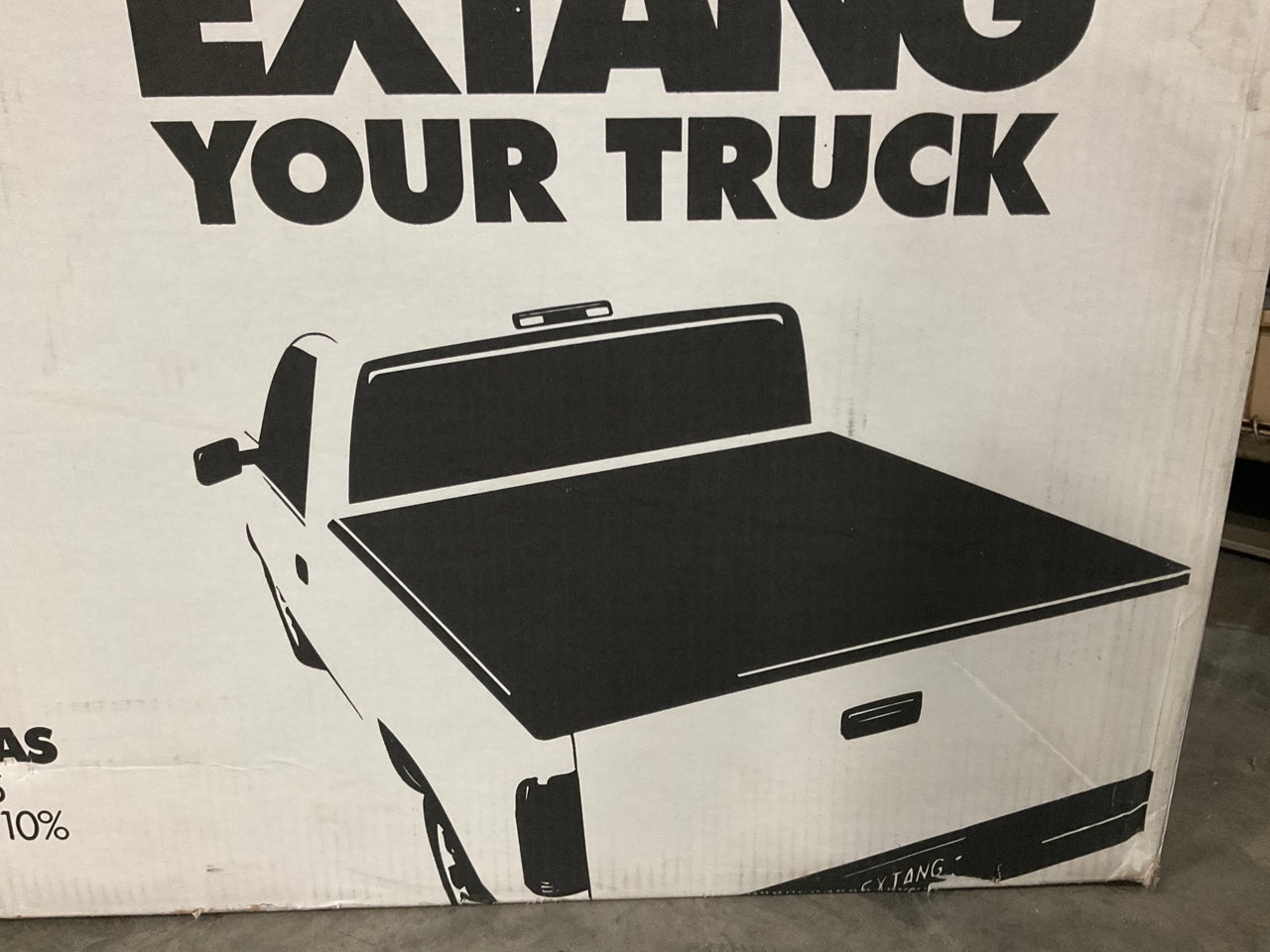 Extang 44461 Trifecta Soft Folding Tonneau Cover - 2014-17 Tundra 5.5' Short Bed