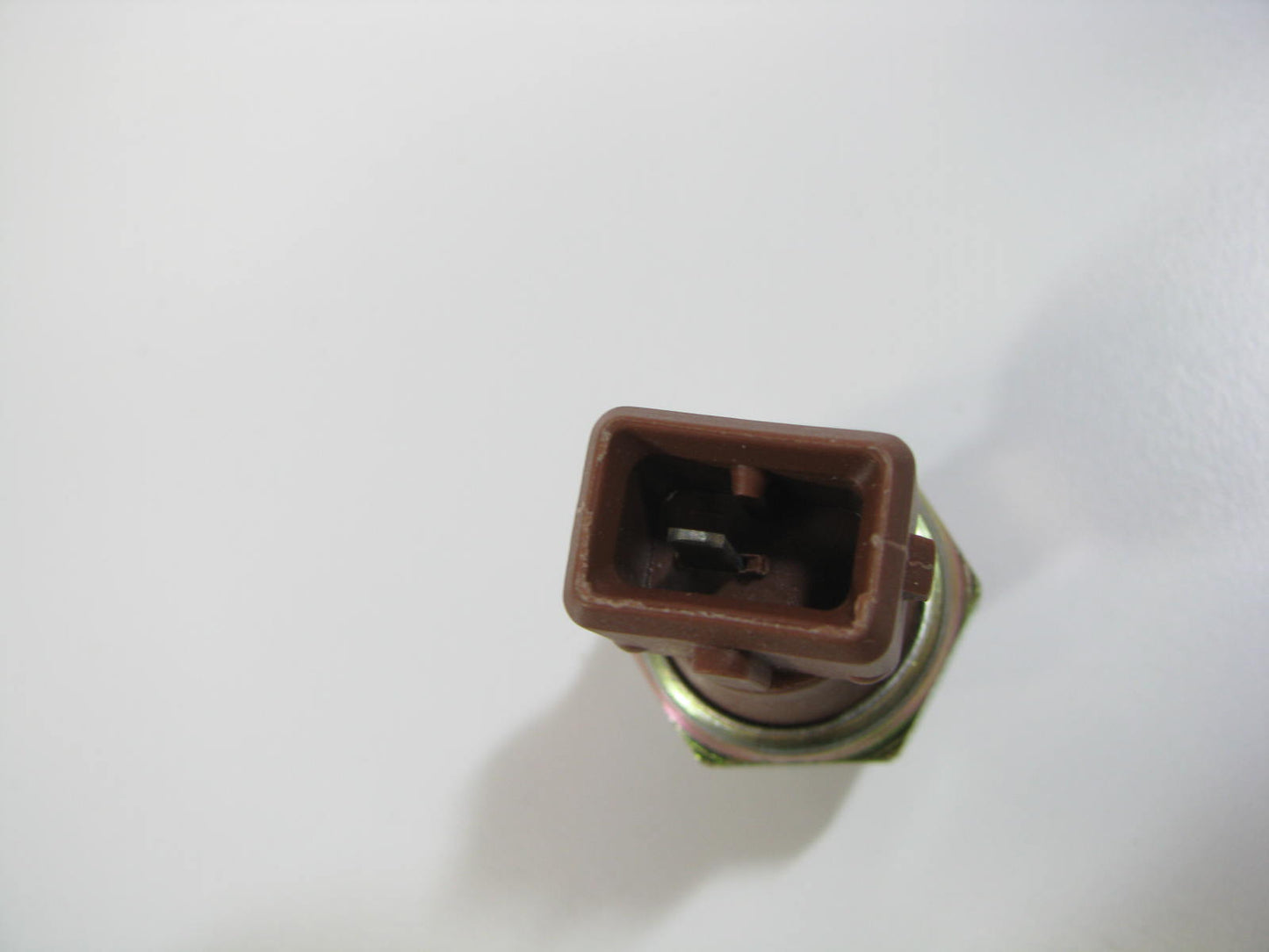 FAE 12410 Engine Oil Pressure Sending Switch