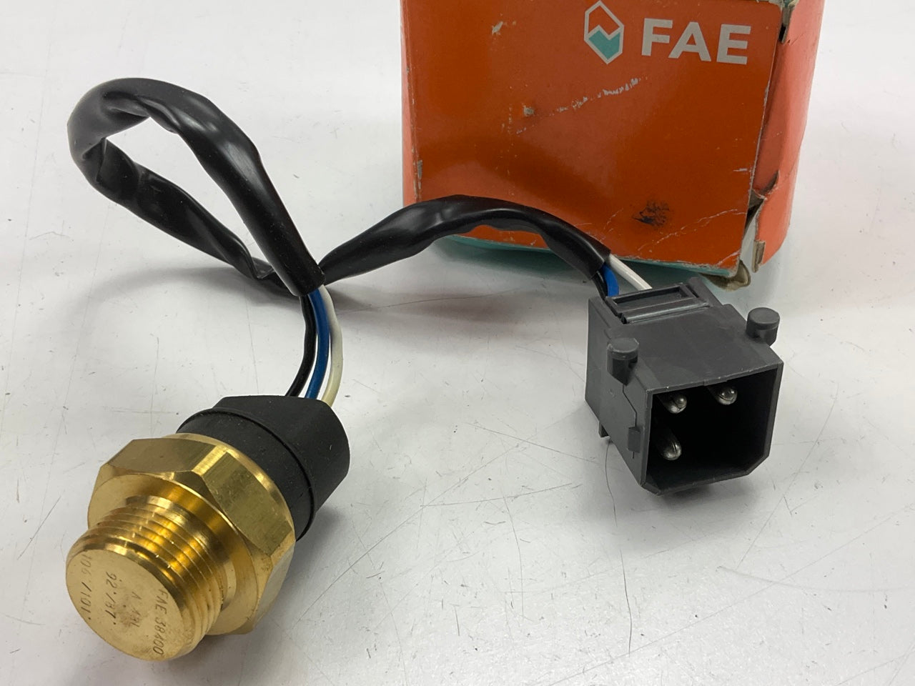FAE 38400 Engine Cooling Fan Switch For 1989-1994 Saab 9000