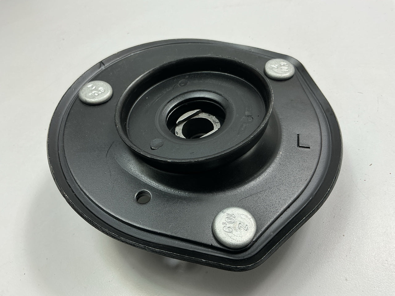 Falcon FM1188 Front Left Suspension Strut Mount