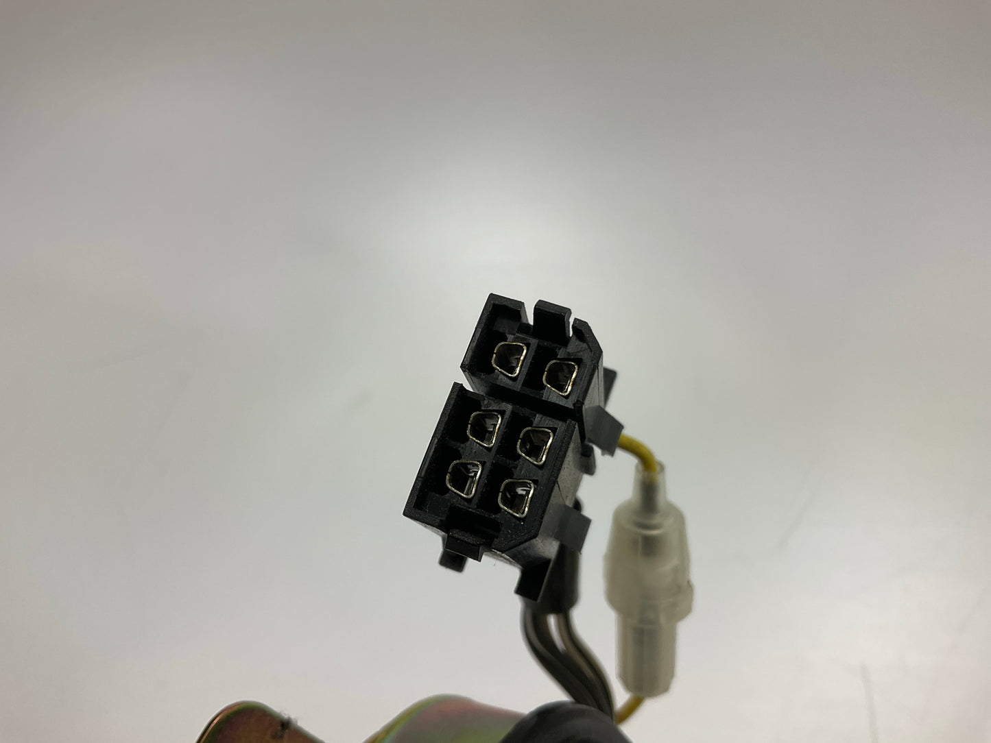 FD FHBA12-4 Voltage Regulator