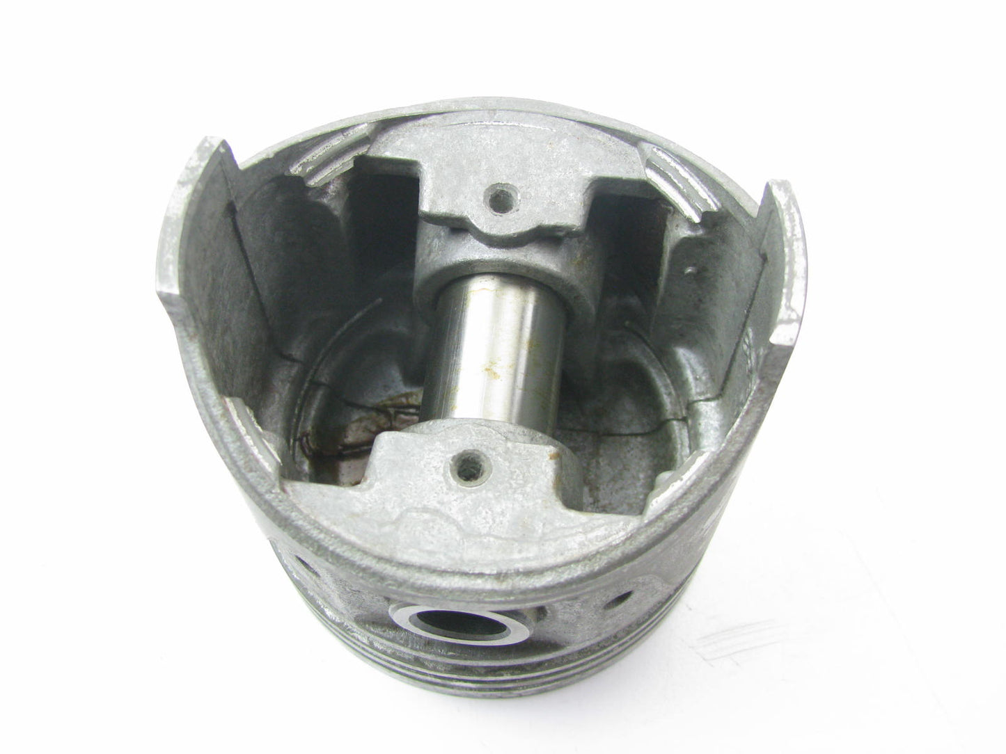 Federal Mogul 13225P Engine Piston - Standard For 1979-1980 Datsun 810 2.4L-L6