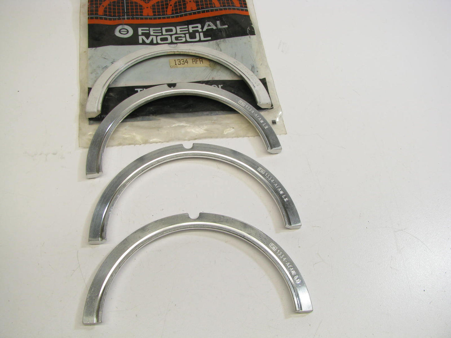 Federal Mogul 1334AFA Crankshaft Thrust Washer Set For Cummins NH NTC NTA 855