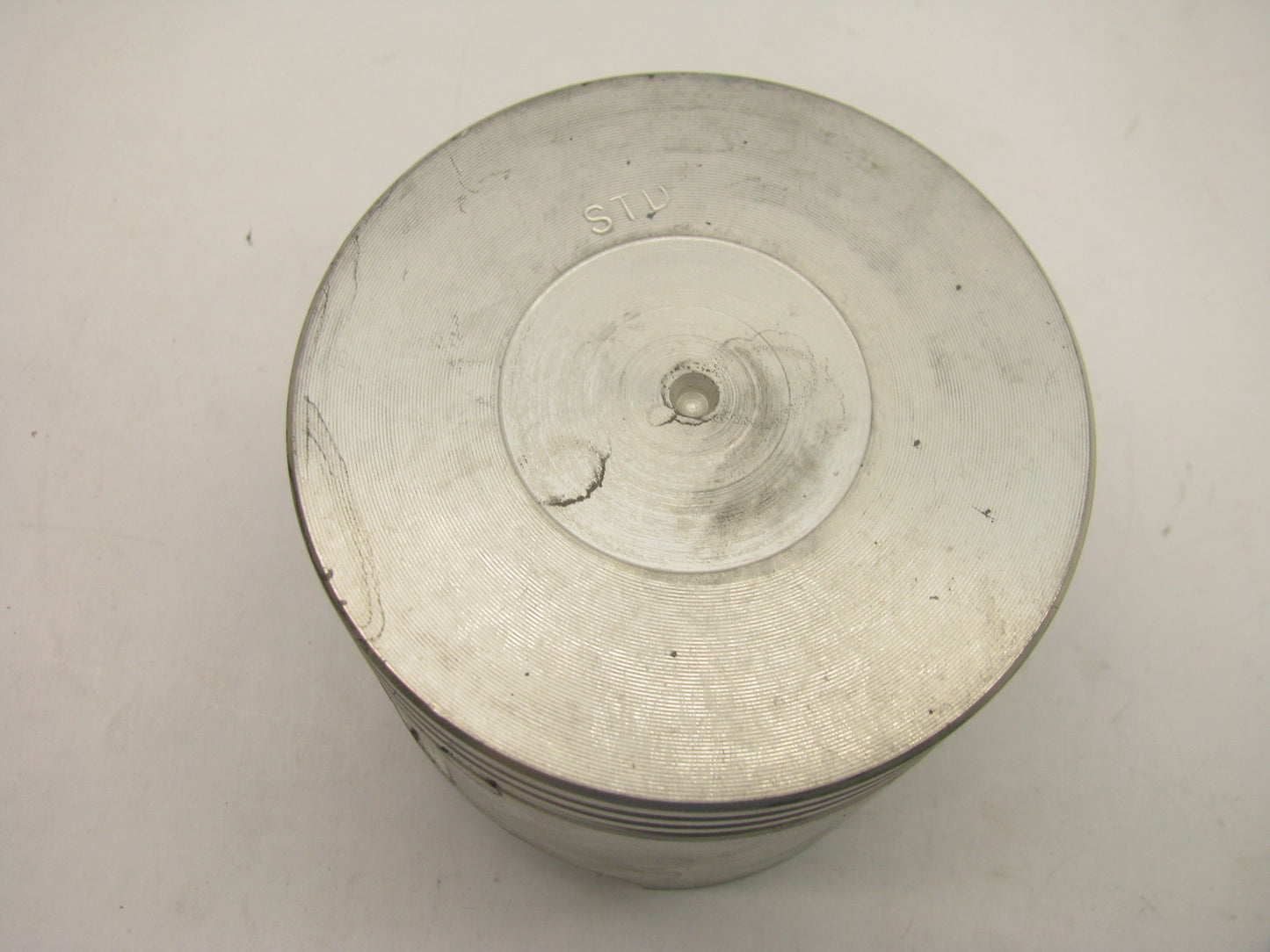 Federal Mogul 2570P Engine Piston - Standard For Onan CCK CCKA CCKB VB 16-20 HP