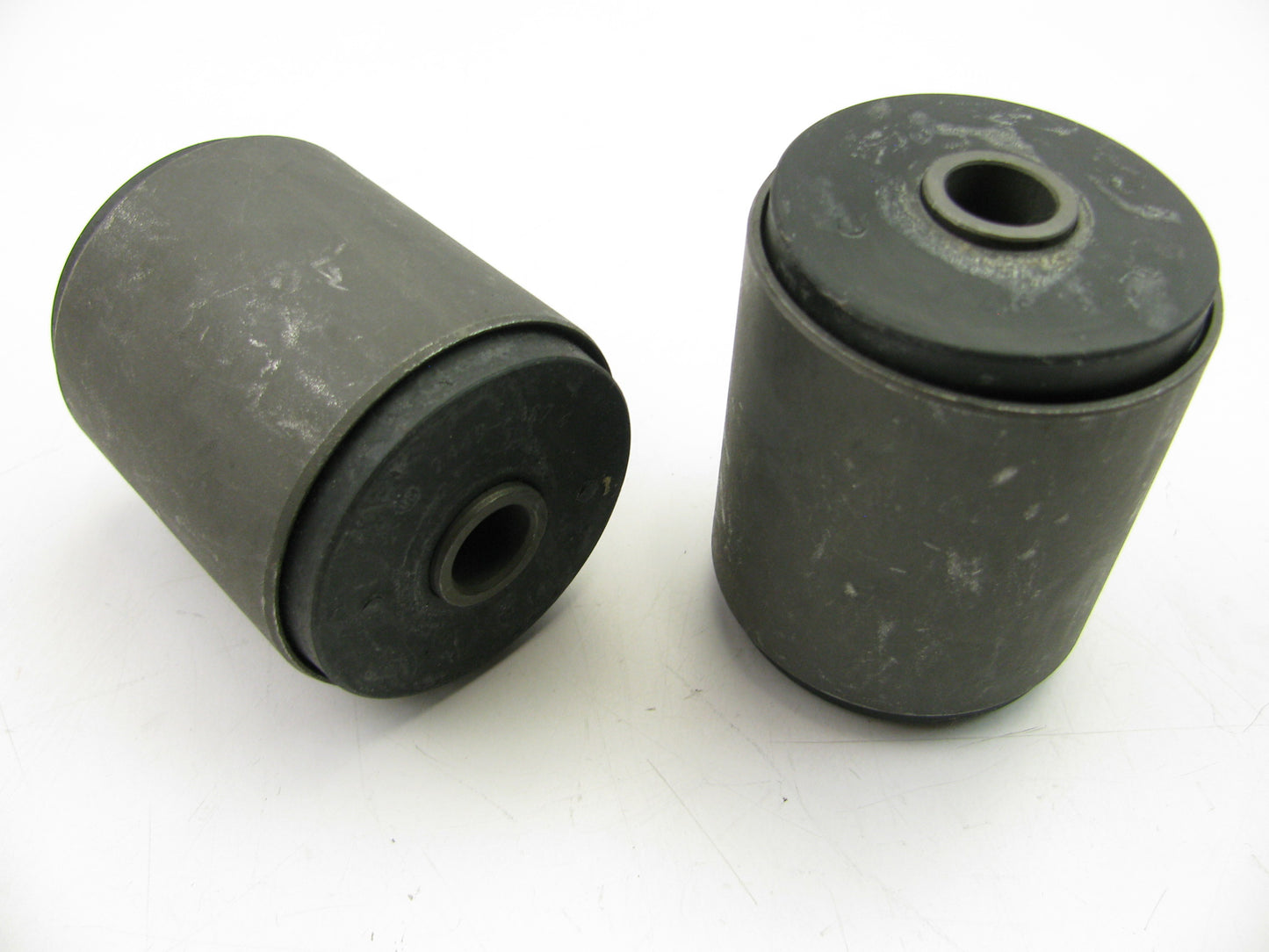 (2) Rear Leaf Spring Bushings For 1984-2001 Jeep Cherokee, 1986-1992 Comanchee