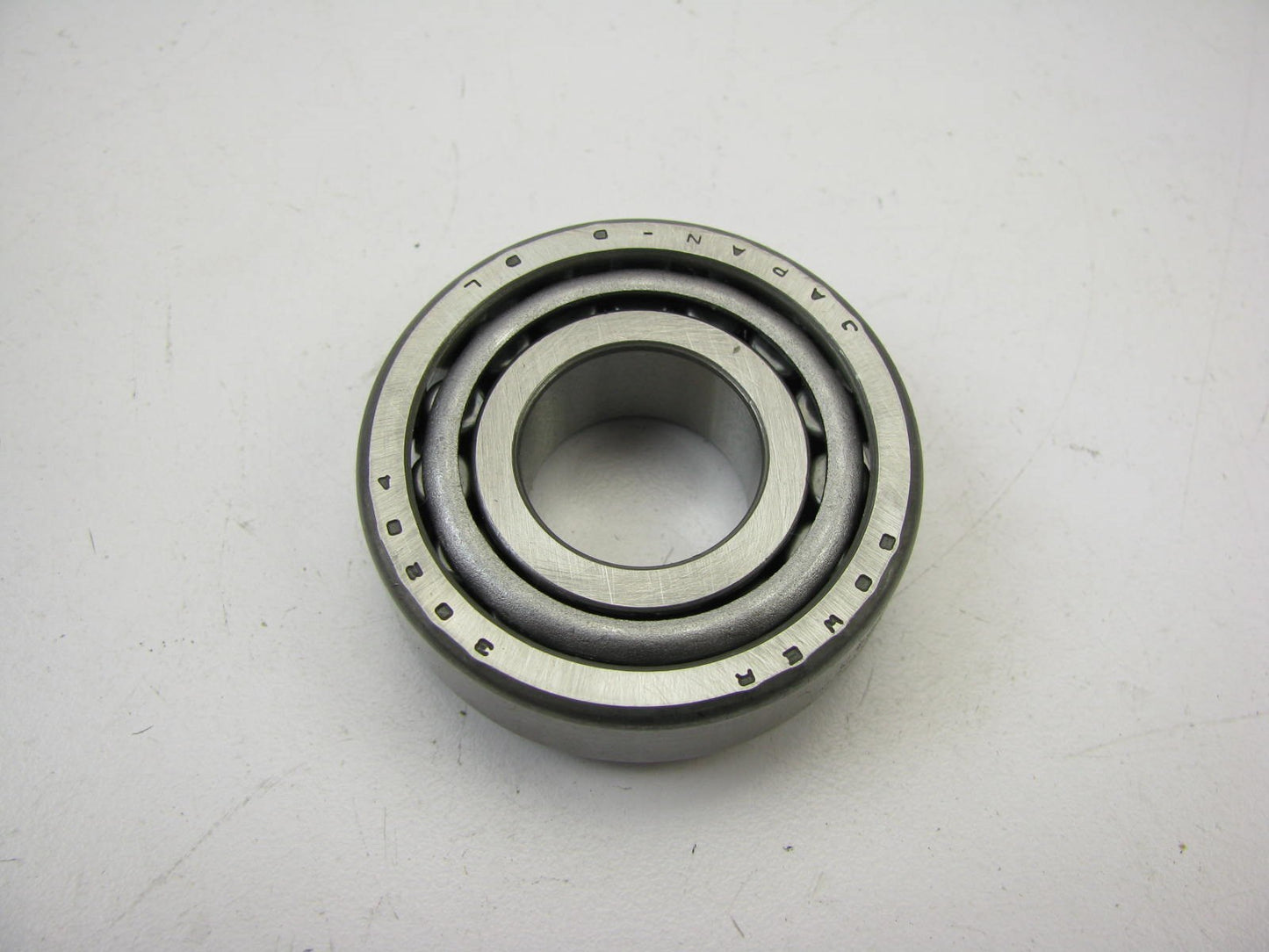 Federal Mogul 30204 Wheel Bearing & Race Set - Front