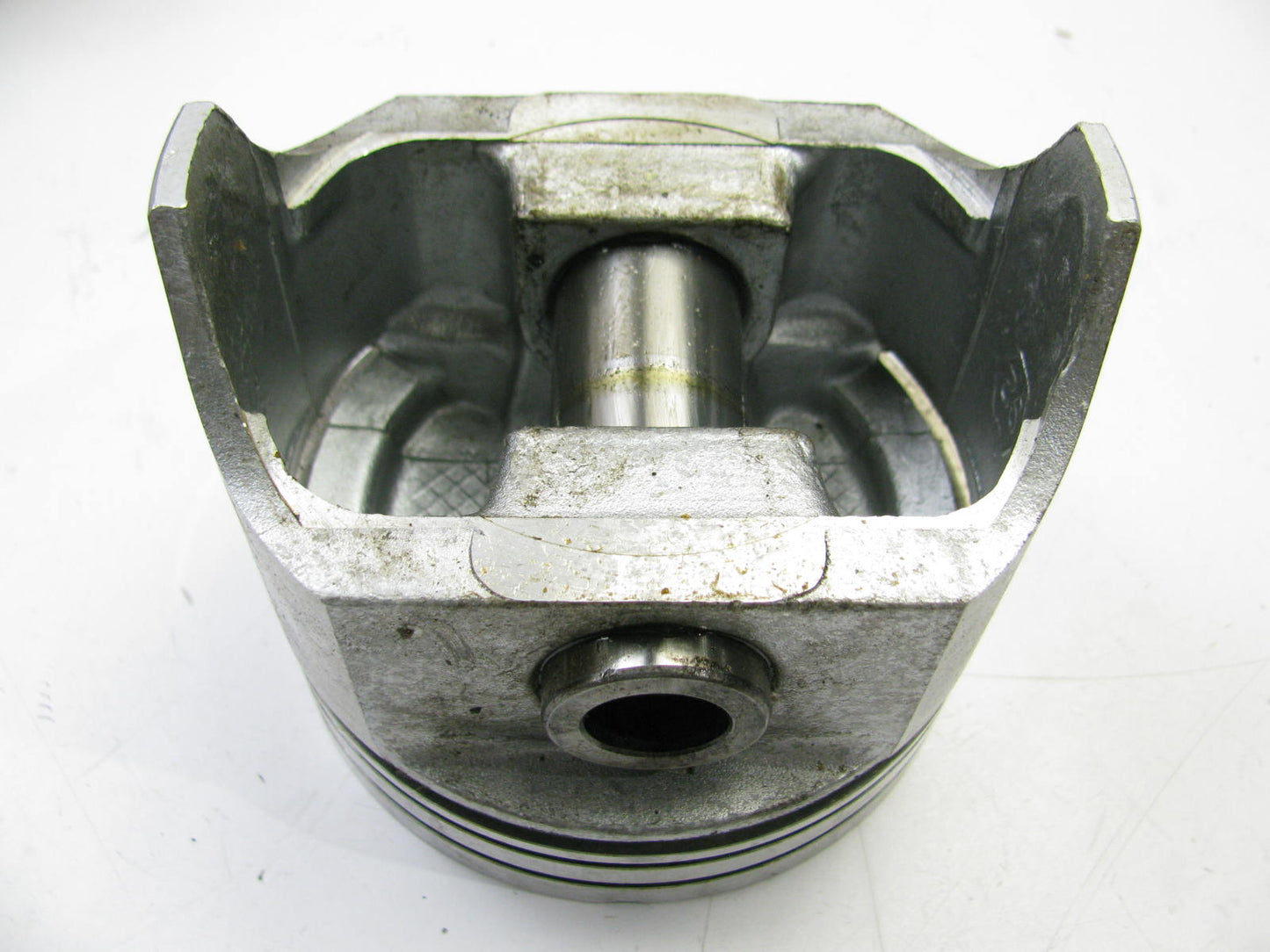 (6) Federal Mogul 352NP Engine Piston - Standard For 1967-1974 Ford 240 300-L6