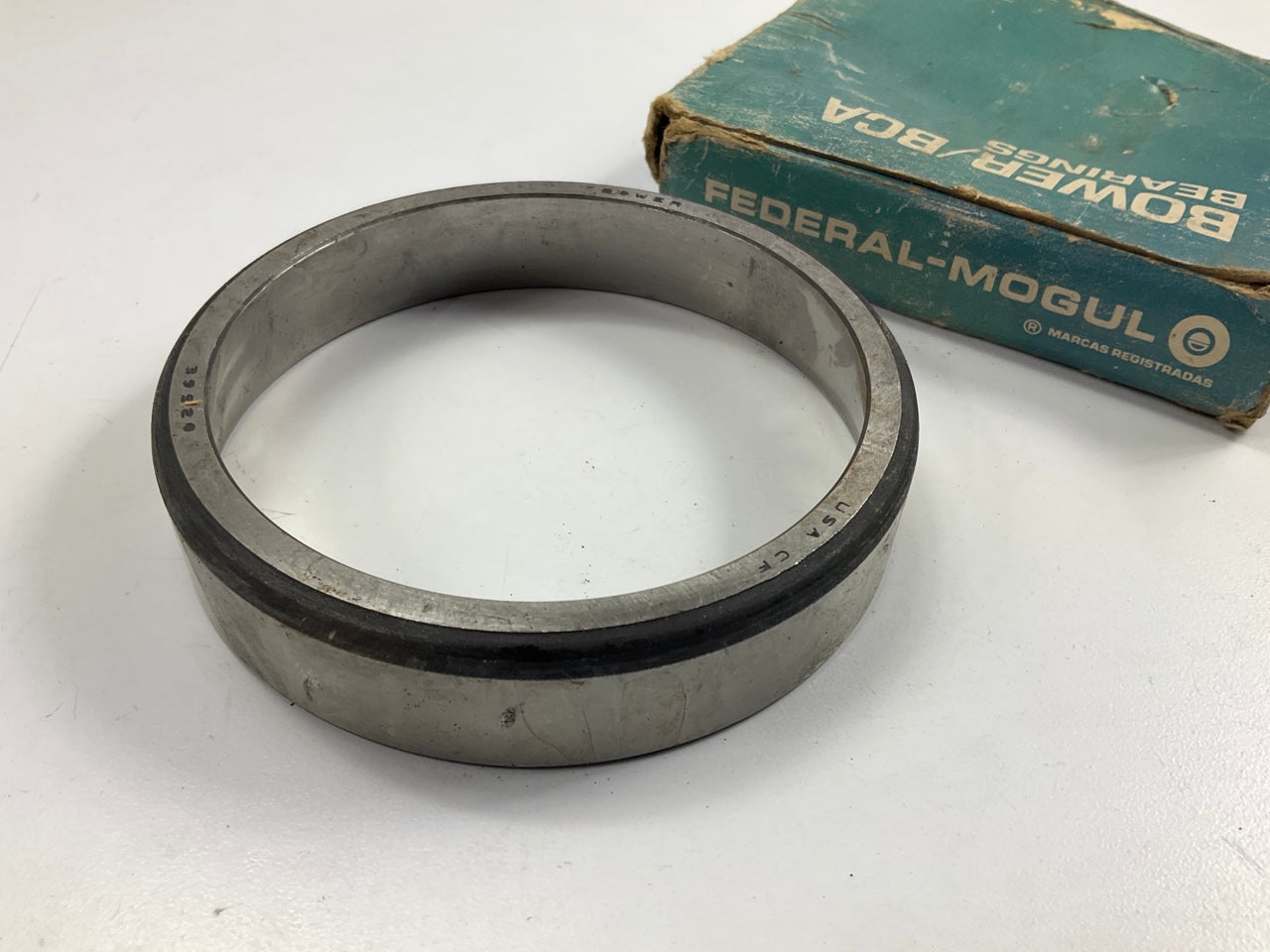 Federal Mogul 39520 Wheel Bearing Race Cup