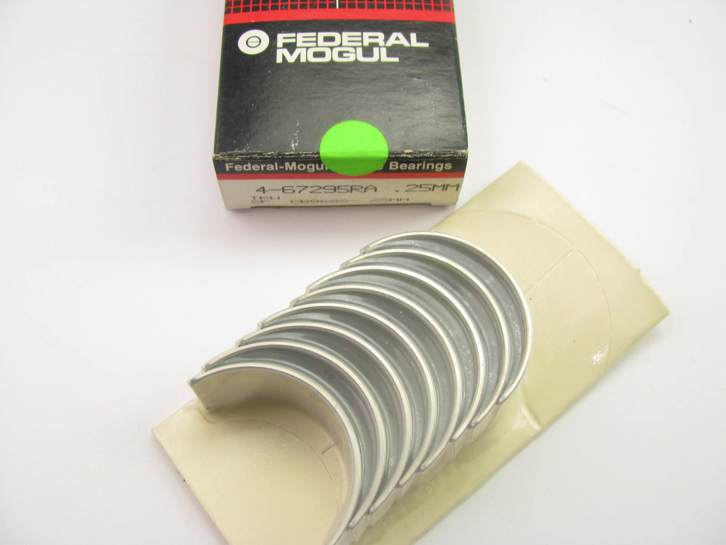 Federal 4-67295RA-25MM Connecting Rod Bearings .25mm 1964-1971 Toyota 2R 1.5L