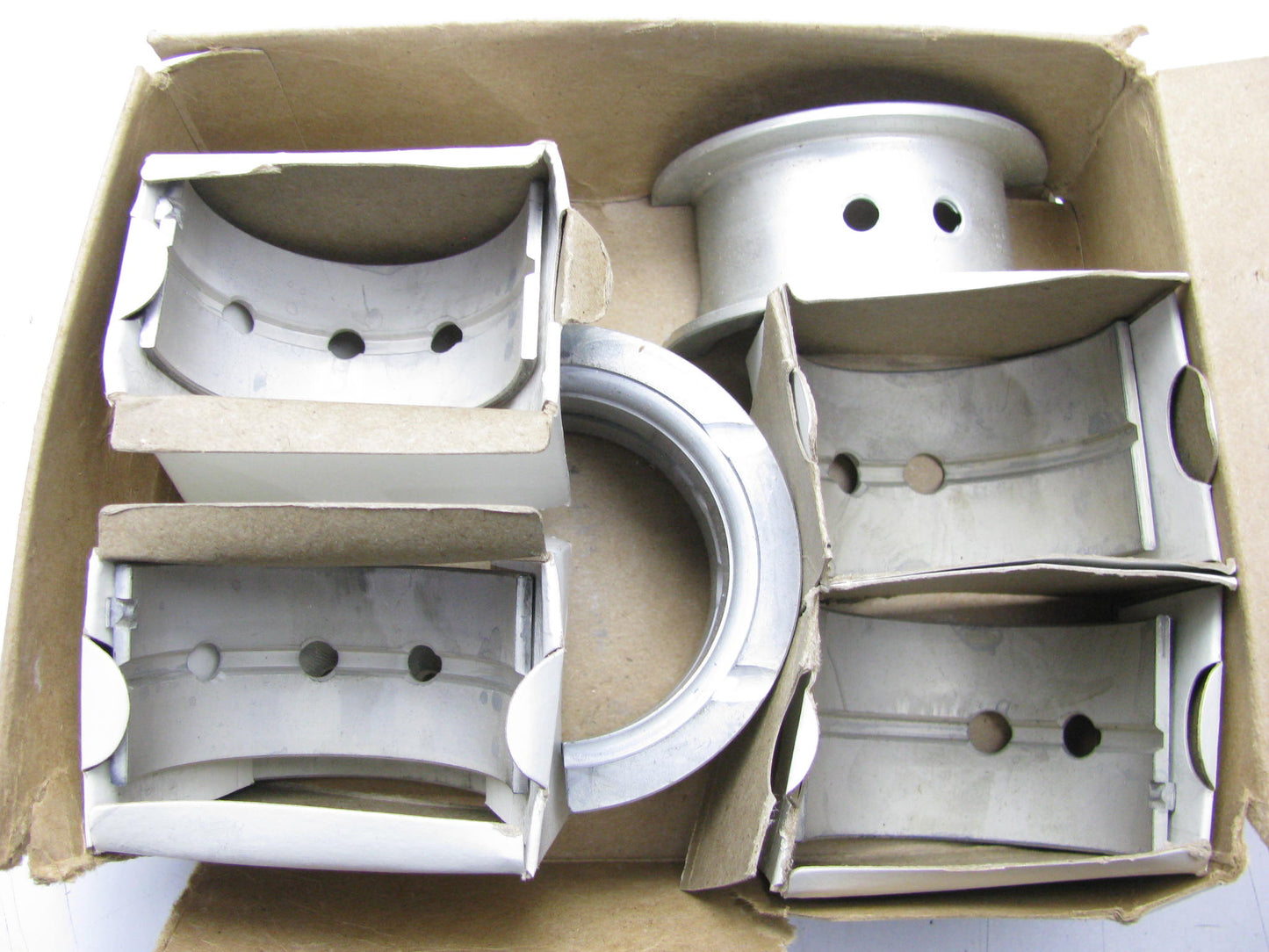 Federal Mogul 4685M10 En?gine Main Bearings .010'' For Continental 218 244