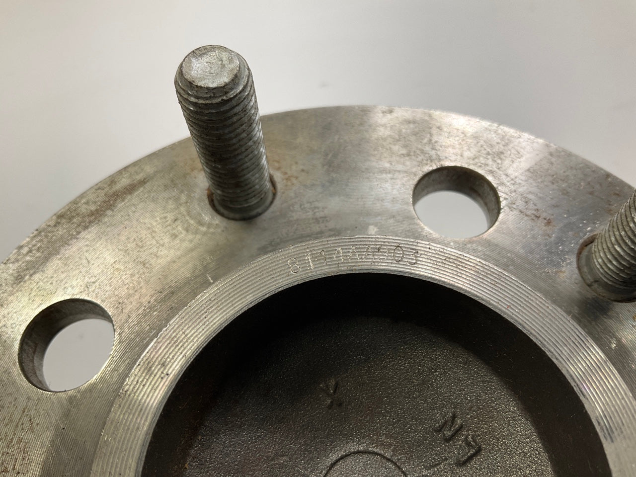 Federal Mogul 513010 Rear Wheel Hub And Bearing 79-85 Riviera 79-83 Toronado FWD