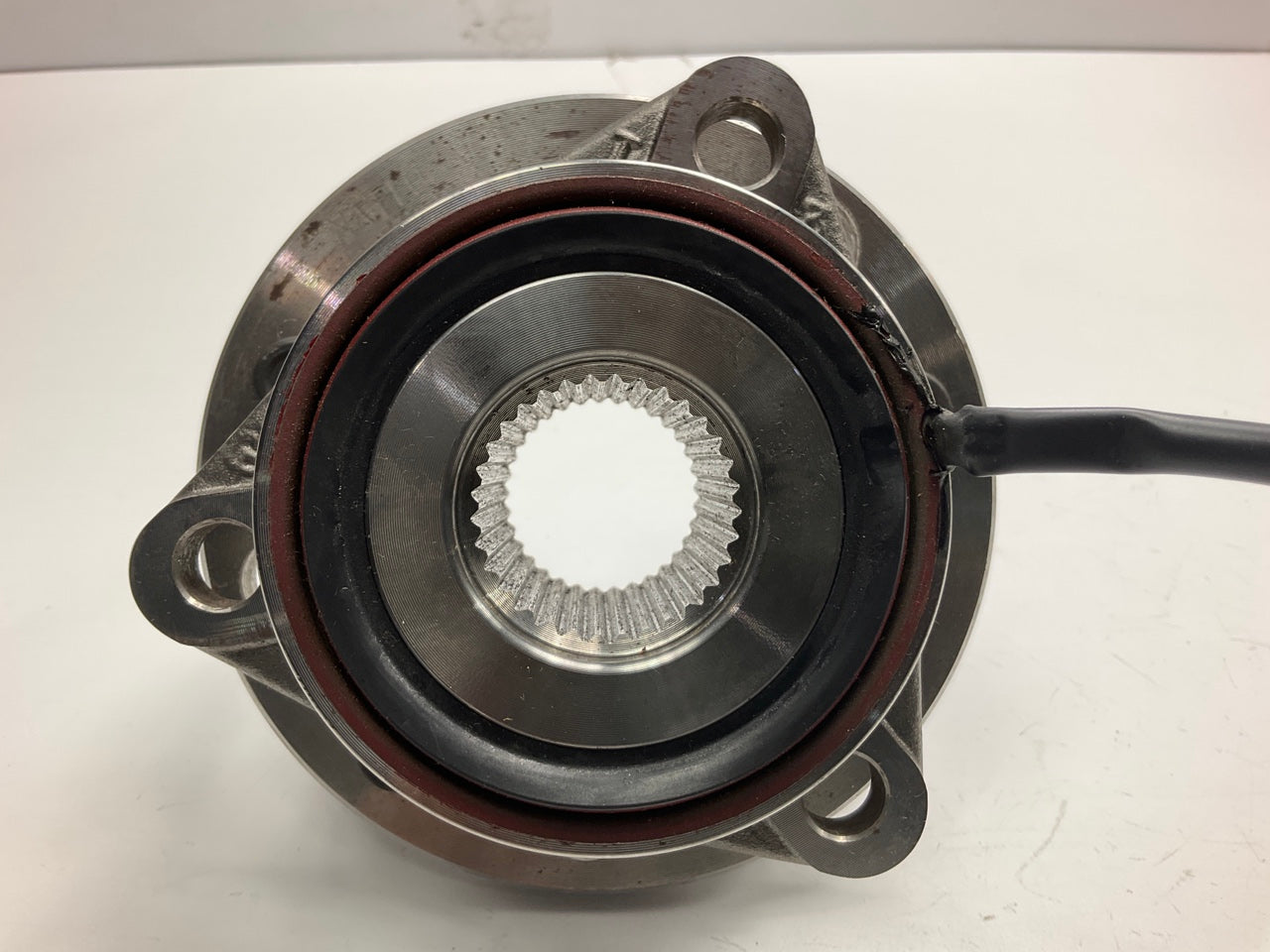 Federal Mogul 513087 Front Wheel Bearing And Hub Assembly