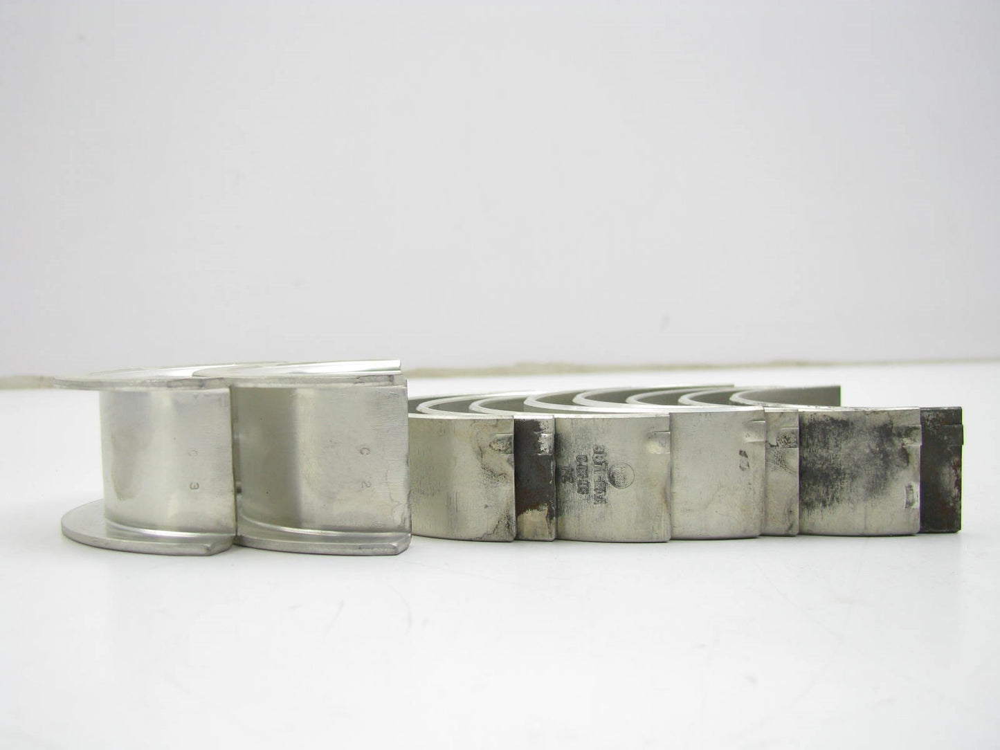 Federal Mogul 7046M Main Bearings .05mm Size - 1982-1993 Cadillac 250 273 300 V8