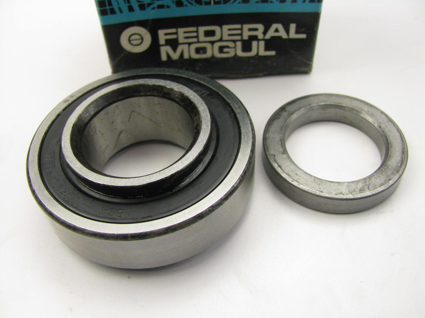 Federal Mogul 88506-AR Rear Wheel Bearing & Lock Ring