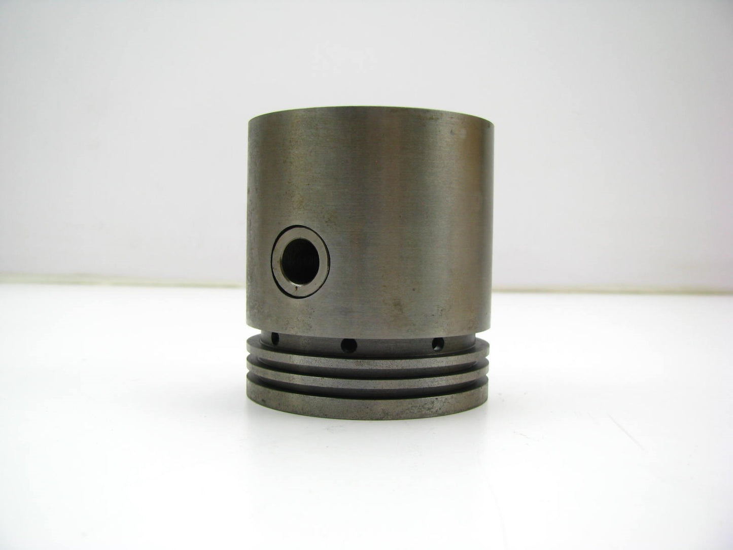Federal Mogul C1660P Standard Piston - International IHC C60 Engine 2 5/8'' Bore