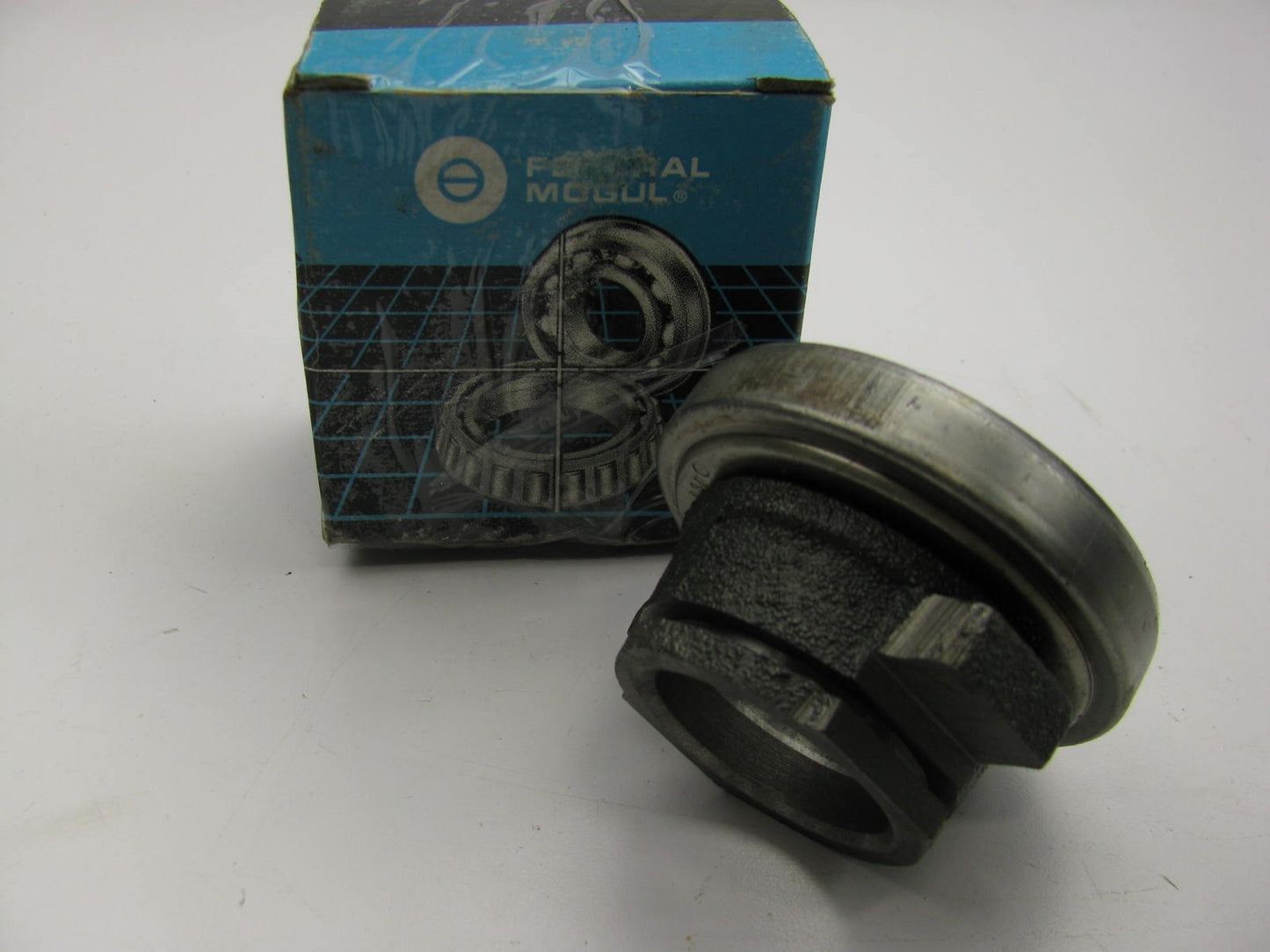 Federal Mogul DNA-01577-C Manual Transmission Clutch Release Bearing