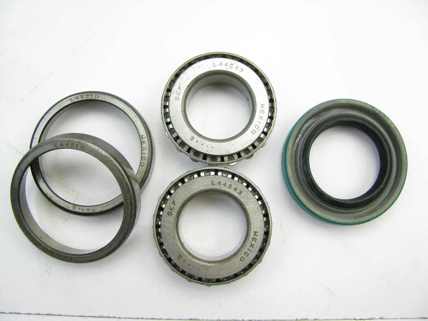 Federal FM-002 Boat & Utility Trailer Wheel Bearing Kit - 1'' Straight Spindle