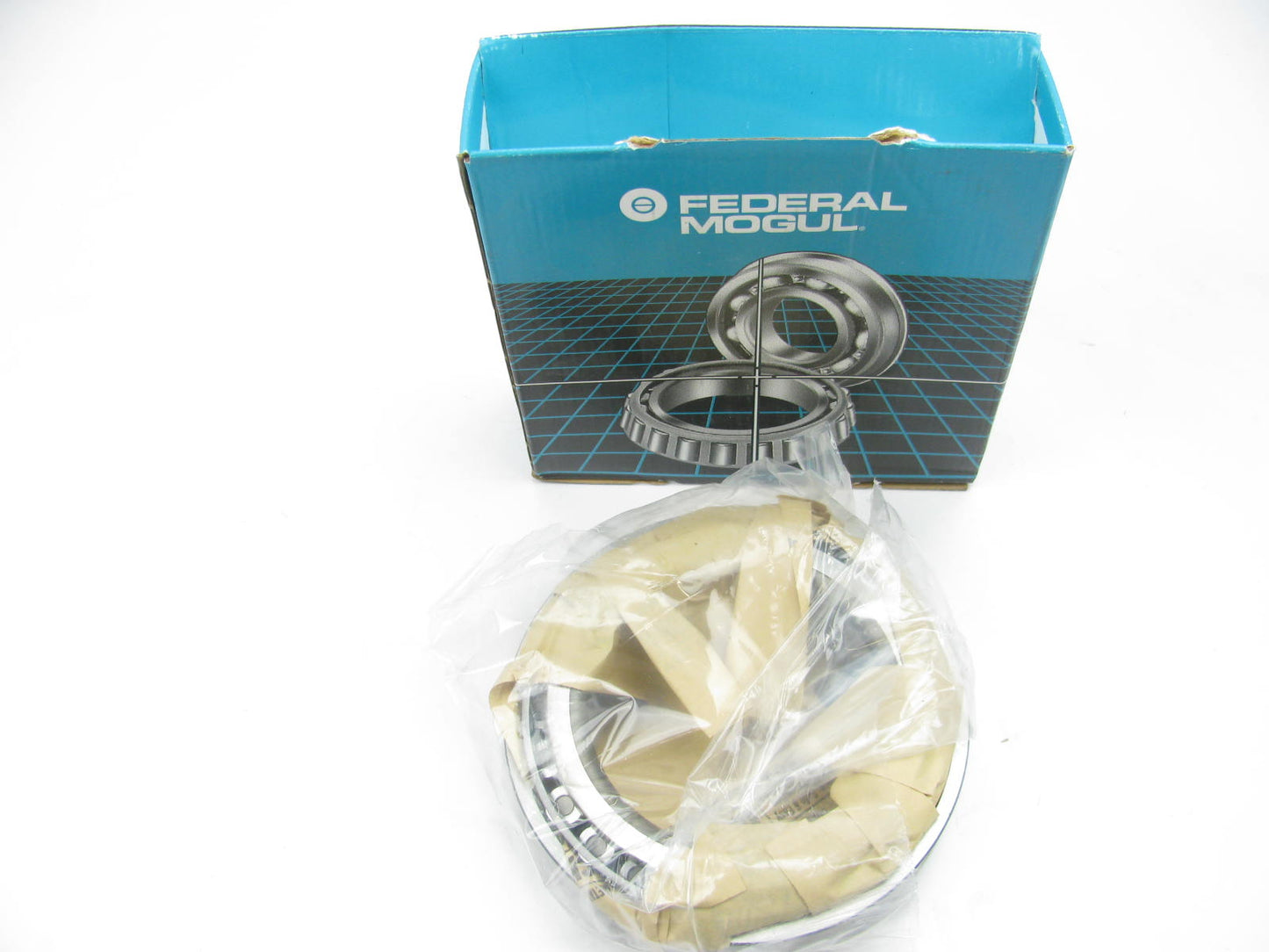 Federal Mogul HD429 Rear Wheel Bearing & Race Set For 03-13 Freightliner M2 106