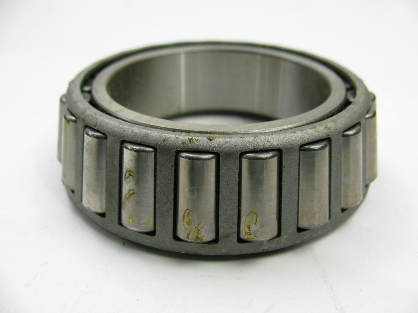 Inner Wheel Bearing Axle Differential Bearing  Federal Mogul JLM-104948