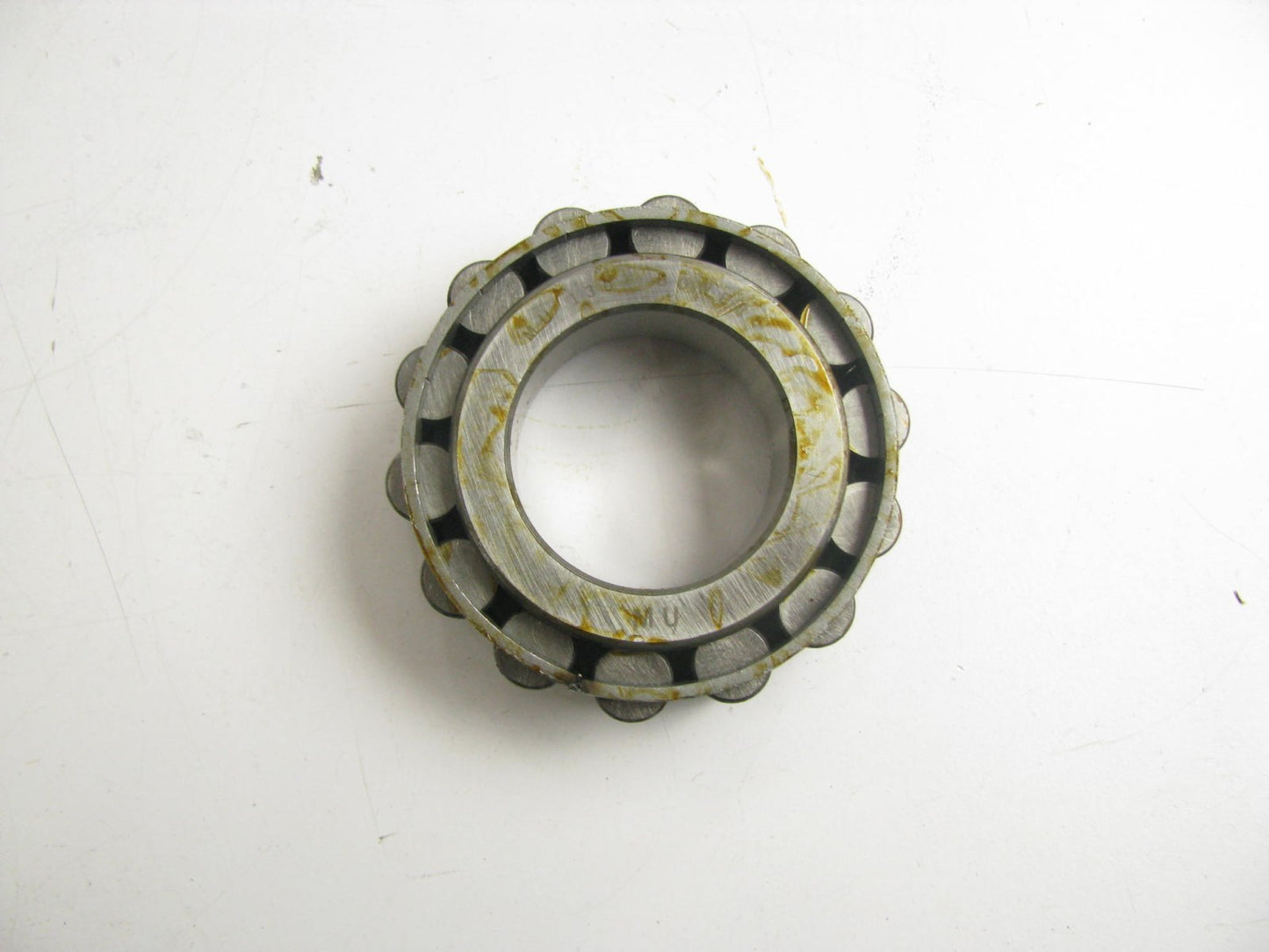 Federal Mogul MU1307-V Roller Bearing - 2.6748'' OD X 1.3780'' ID X 0.8268'' W