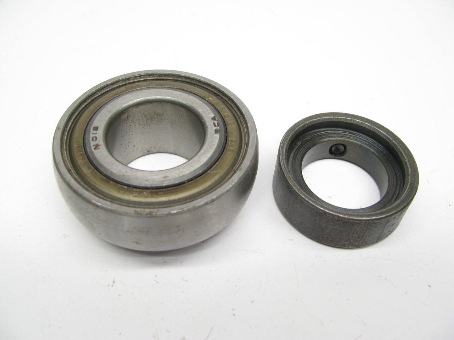 Federal NPS015RPC Insert Bearing W/ Eccentric Lock Collar, Narrow Inner Ring