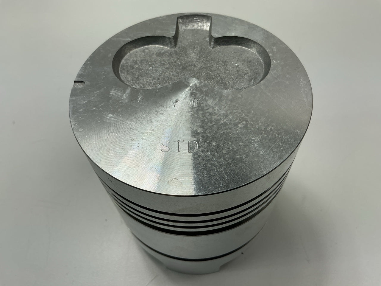 (4) Federal Mogul P9082P Engine Piston STD - Isuzu C201 Diesel (Thermo-King)