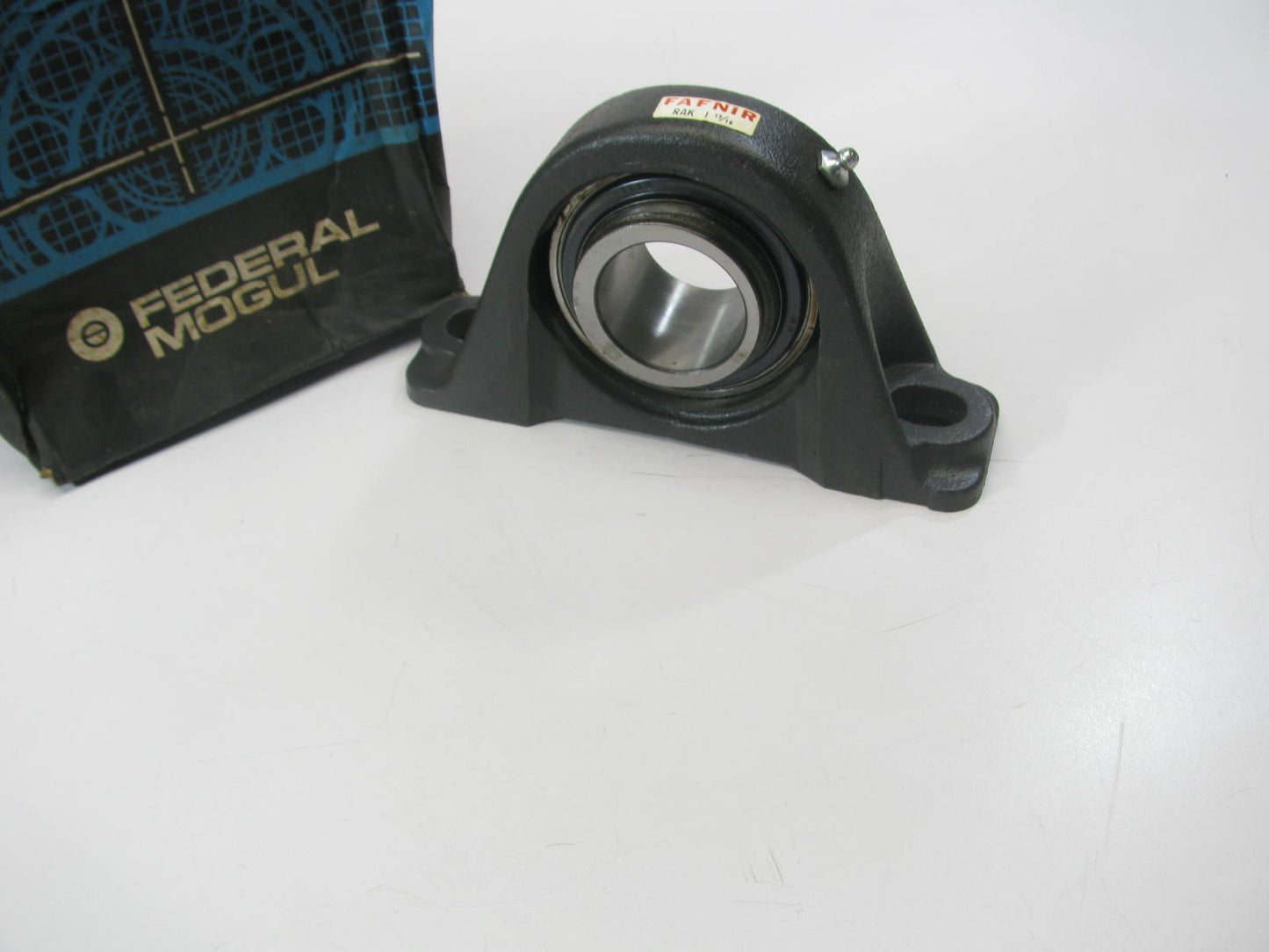 Federal Mogul PWG-1-1316-R Mounted Bearing Unit 1-13/16'' Bore 2.1875'' Centers