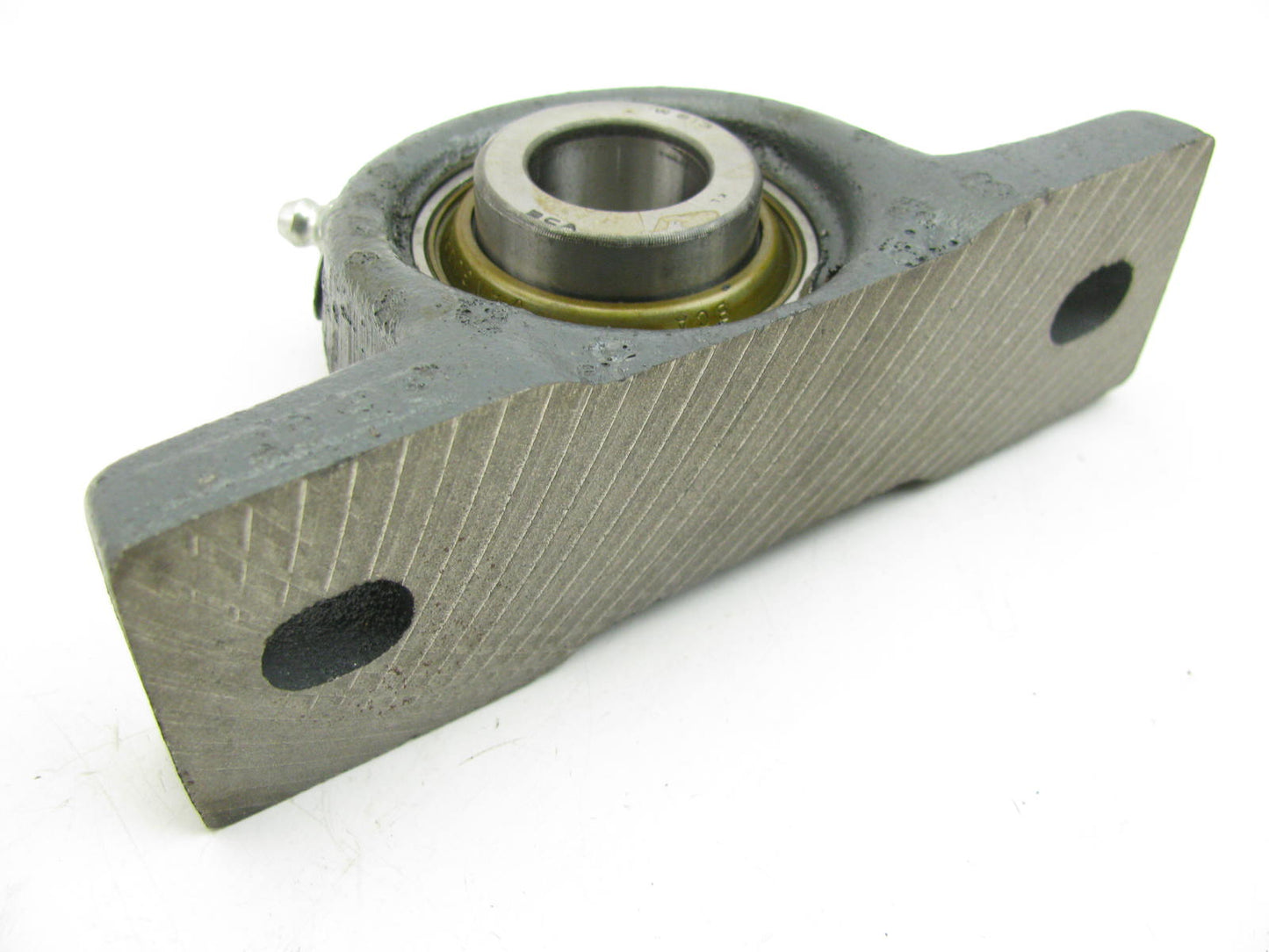 Federal PWG13-16-R Cast Iron Pillow Block Bearing - 0.8125'' Bore - 1.375'' Width