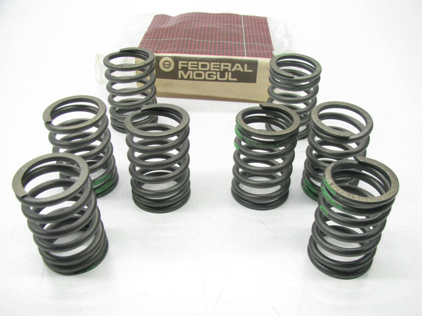 (8) Federal Mogul RV-2058 OUTER Valve Springs For 1968-77 Datsun L13 L14