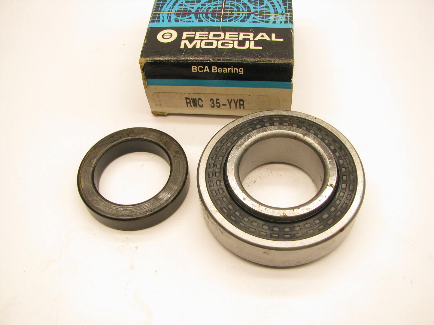 Federal Mogul RWC35-YYR Rear Wheel Bearing & Lock Ring