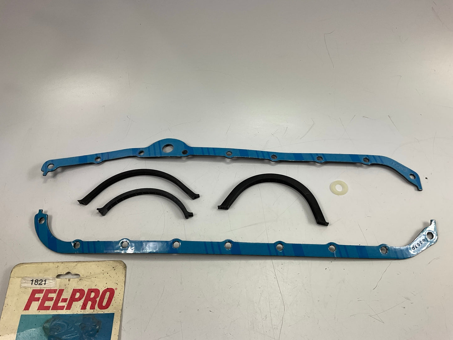 Fel-Pro Performance 1821 Engine Oil Pan Gasket - GM V8 Small Block .094'' Thick