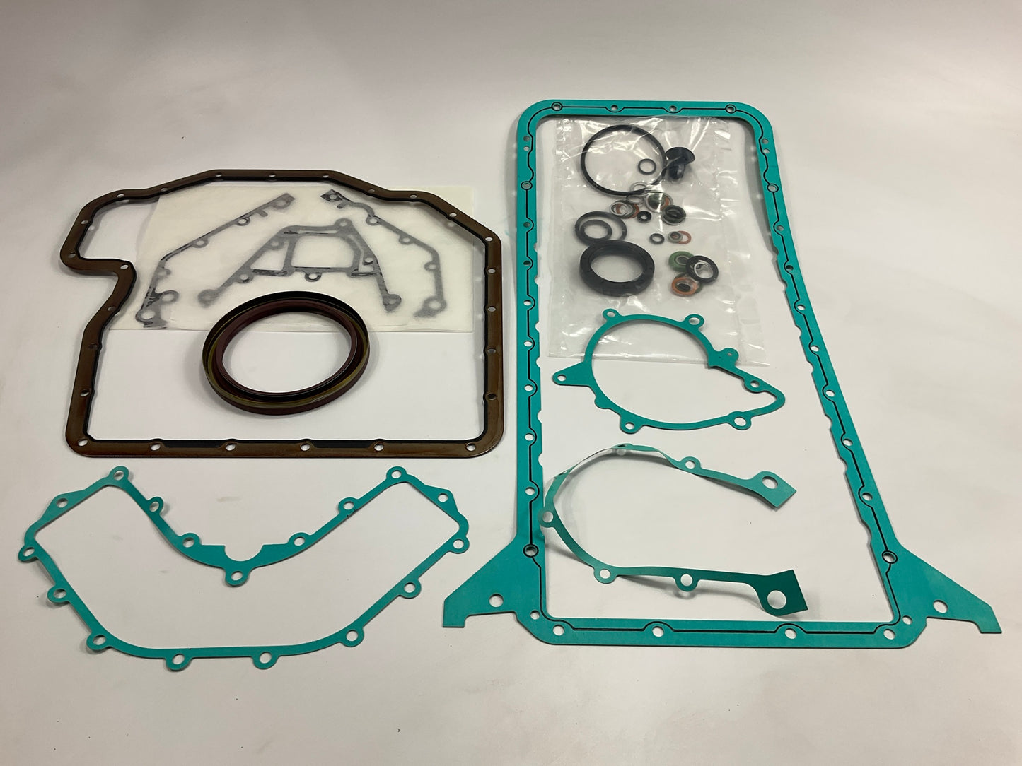 Fel-pro CS26339 Conversion (Lower Engine) Gasket Set 1993-2003 BMW 4,0L 4.4L V8
