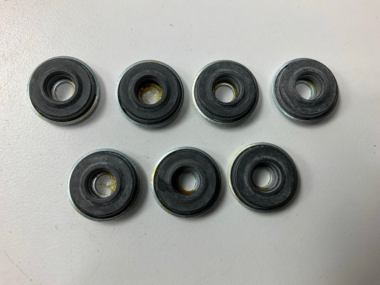 Fel-Pro ES72132 Engine Valve Cover Grommet Set 90-01 Acura 97-01 Honda 1.8L 2.0L