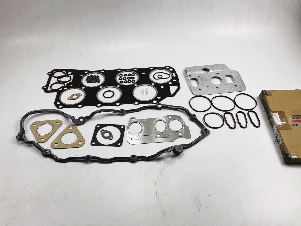 Fel-Pro HS26140PT-2 Cylinder Head Gasket Set For 1999-2002 Volkswagen 2.8L-V6