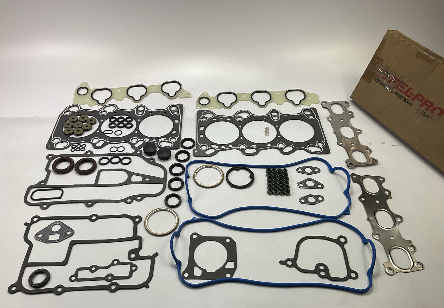 Fel-Pro HS9031PT1 Cylinder Head Gasket Set For 1996-2004 Acura RL 3.5L-V6