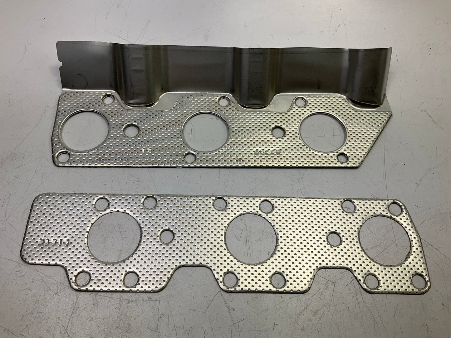 Fel-Pro MS91815 Exhaust Manifold Gasket Set For 1993-96 Mitsubishi Diamante 3.0L