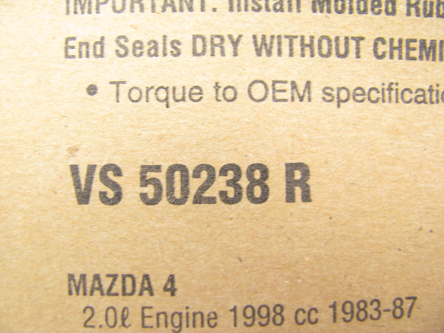 1986-1987 Mazda B2000, 1987-1993 Mazda B2200 Engine Valve Cover Gasket FEL-PRO