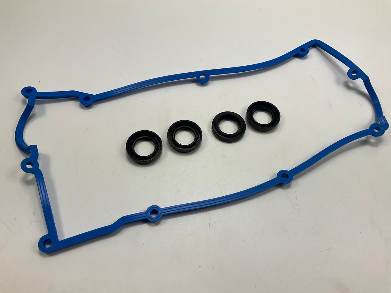 Fel-Pro VS50593R Valve Cover Gasket Set For 1996-04 Hyundai 1.5L 1.6L I4 DOHC