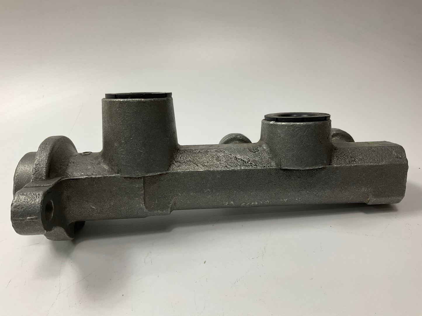 REMAN Fenco M1905 Brake Master Cylinder, Without Reservoir - 1982 Chevy S10, S15