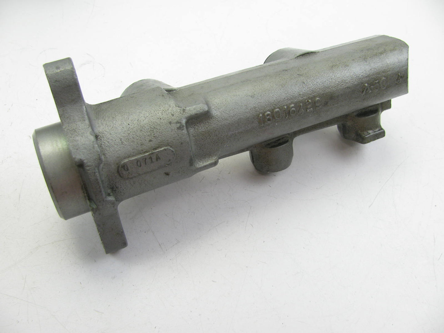 Fenco M2557 Reman Brake Master Cylinder W/O Reservoir