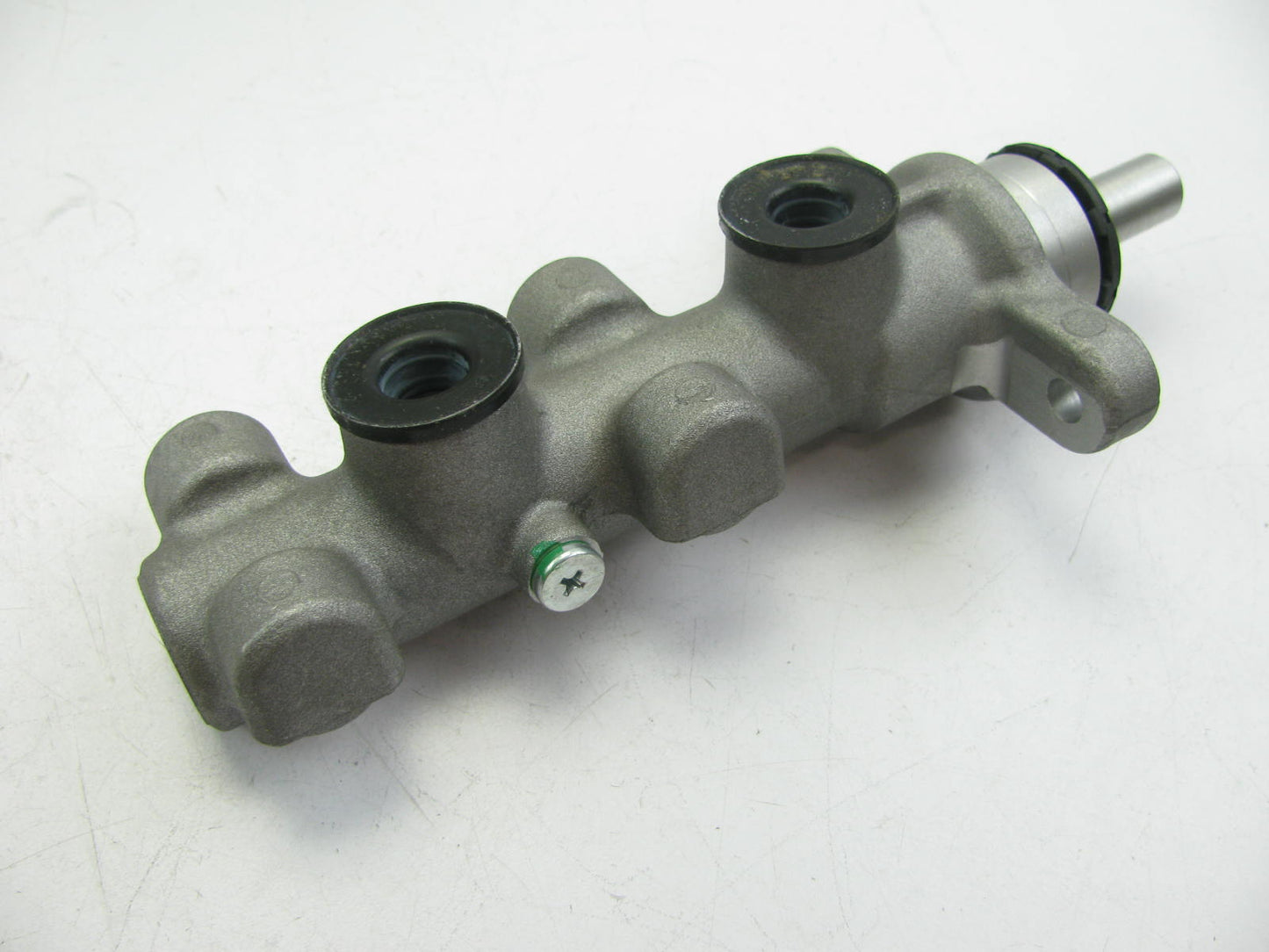 Fenco M2677 Reman Brake Master Cylinder W/O Reservoir For 1995-1997 Neon
