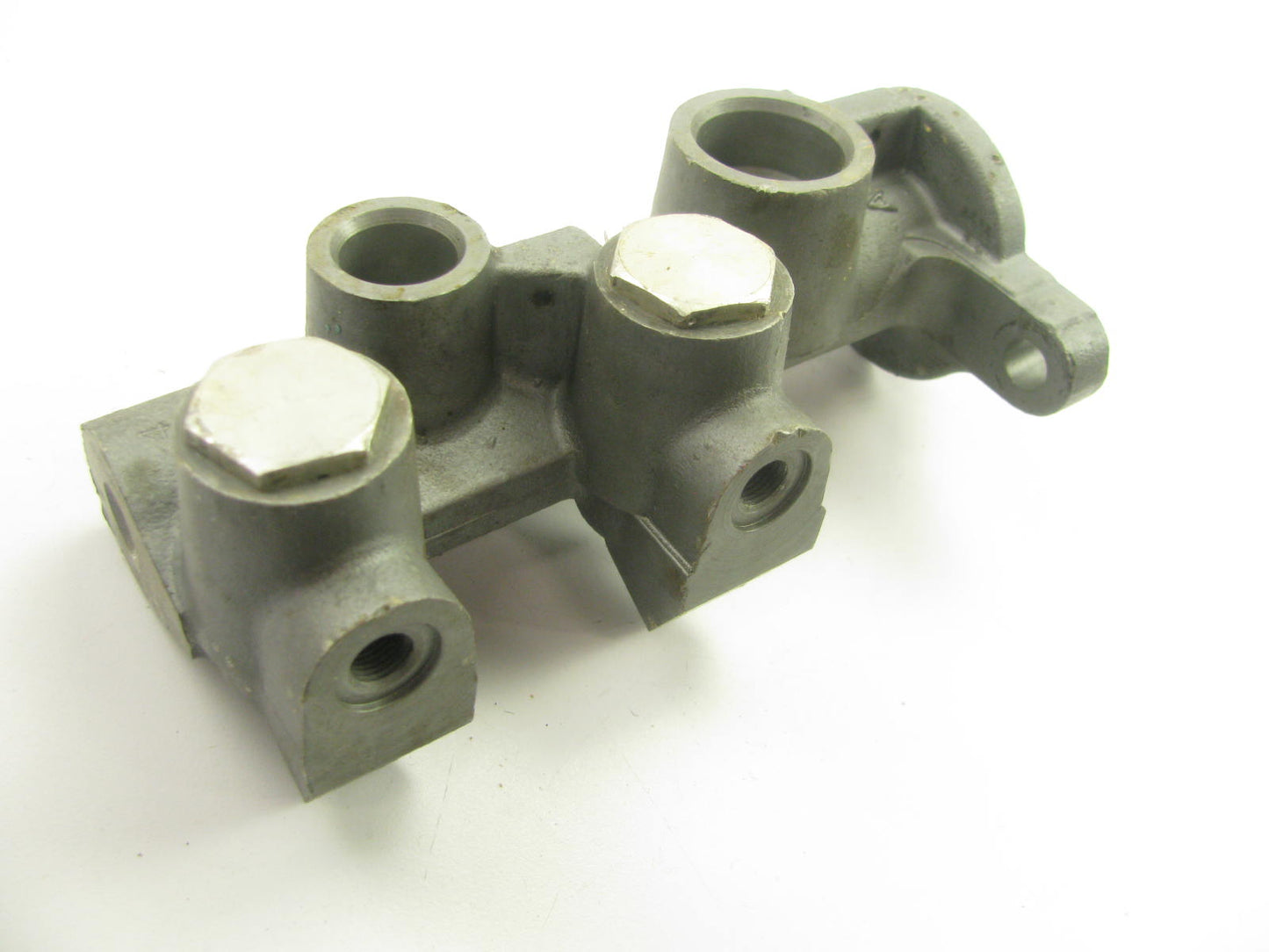 Fenco M3009 Reman Brake Master Cylinder W/O Reservoir
