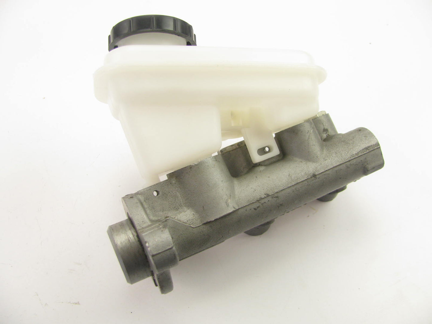 Fenco M3012 Reman Brake Master Cylinder With Reservoir