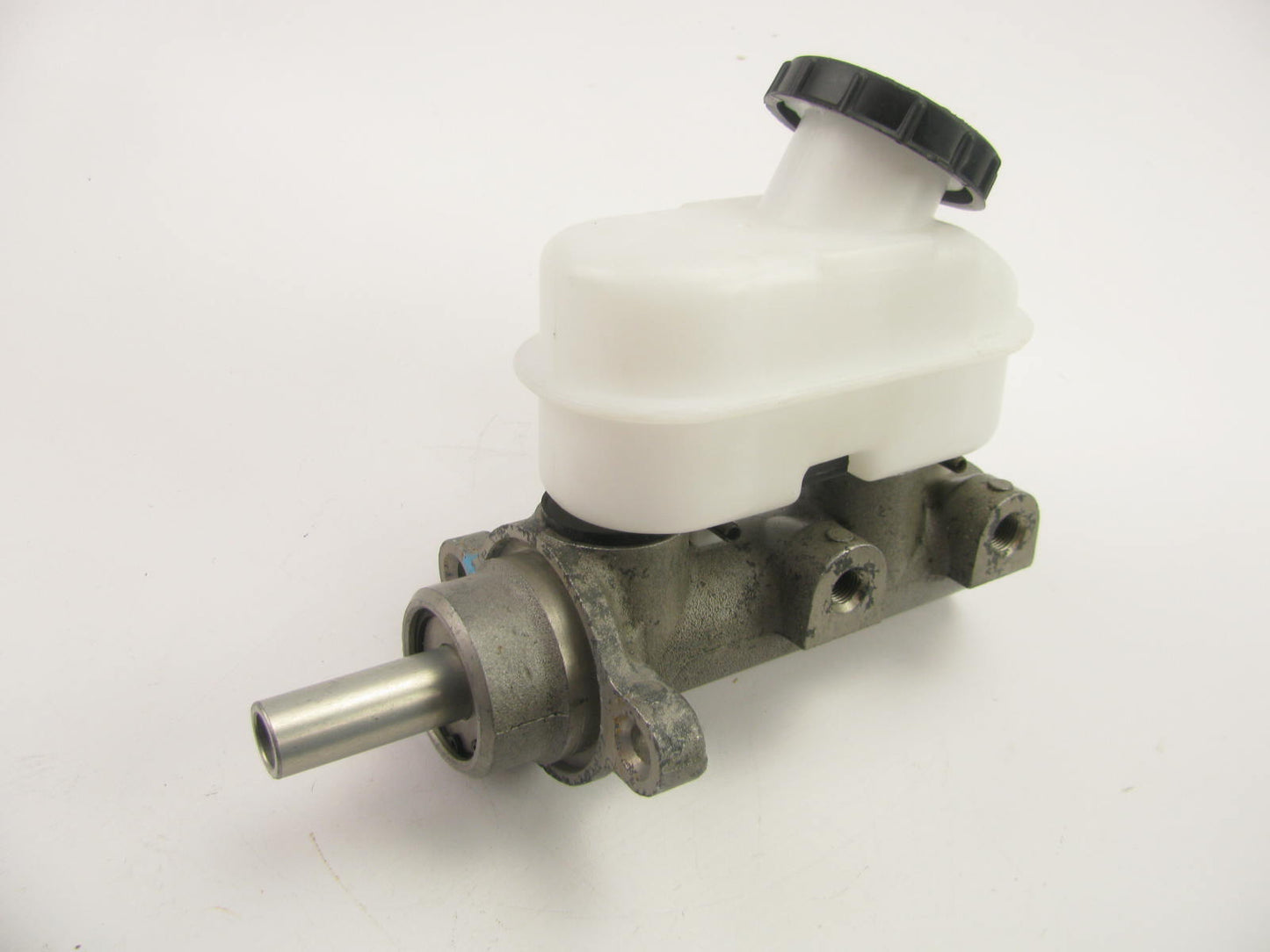 Fenco M3015 Reman Brake Master Cylinder With Reservoir