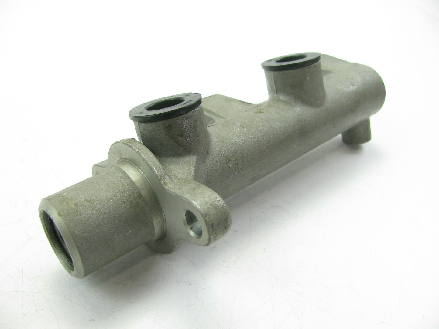 Fenco M4045 Reman Brake Master Cylinder W/O Reservoir For 1999-03 Windstar