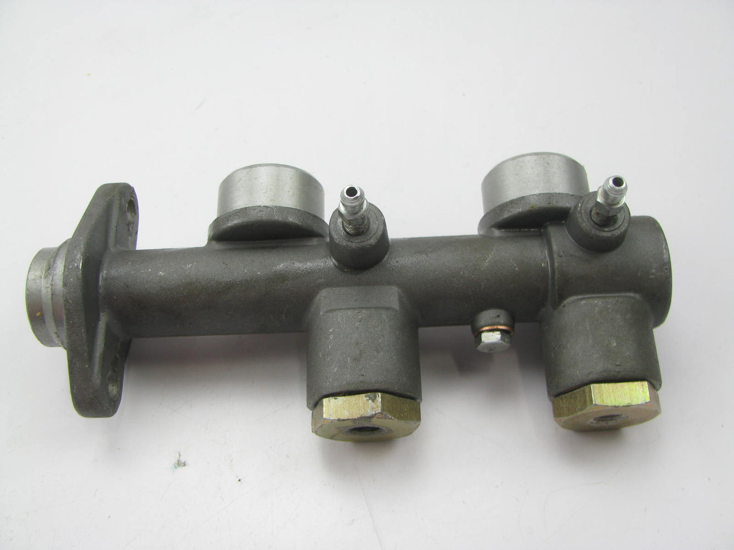 Fenco M51839 Reman Brake Master Cylinder W/O Reservoir