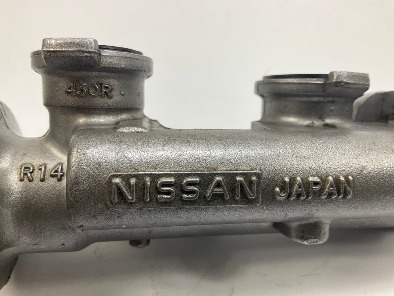 Fenco M52275 Reman Brake Master Cylinder Without Reservoir
